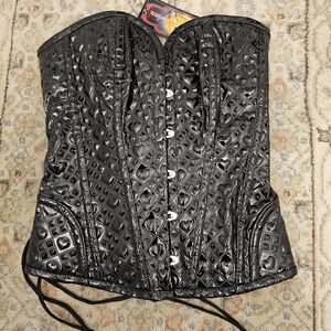 Black Heart Pattern Qulited Patent Corset S NWT